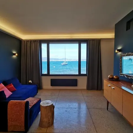 Apartman Unique ! Waterfront Flat In Saint-Aygulf