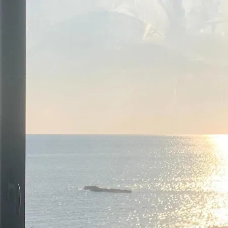 Unique ! Waterfront Flat In Saint-Aygulf